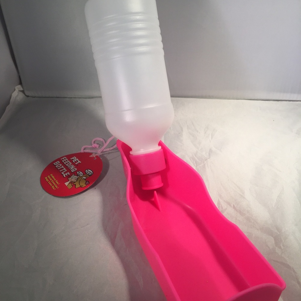 Neon Pink Pet travel water kit‎